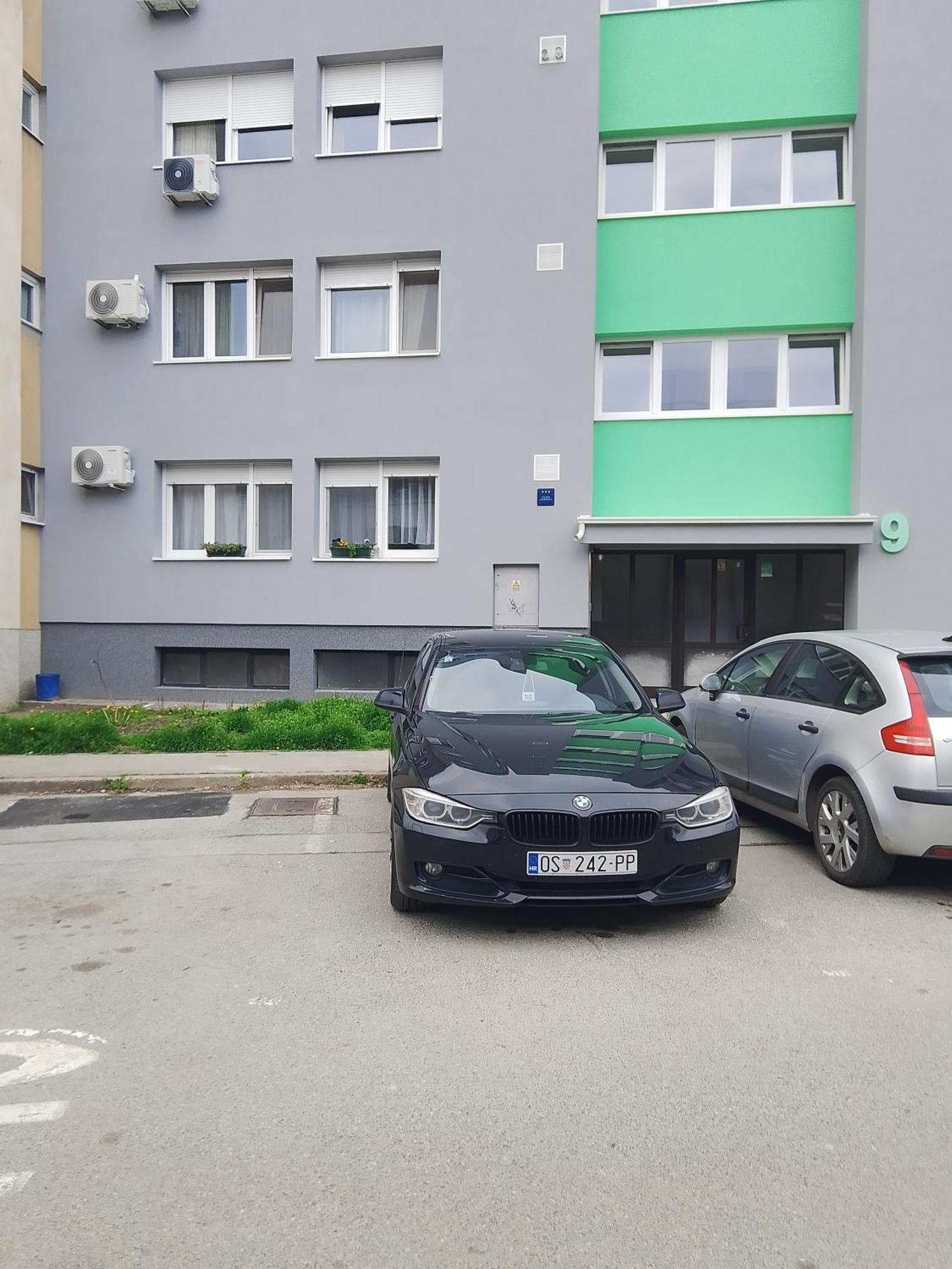 Orhideja Osijek Appartement Buitenkant foto